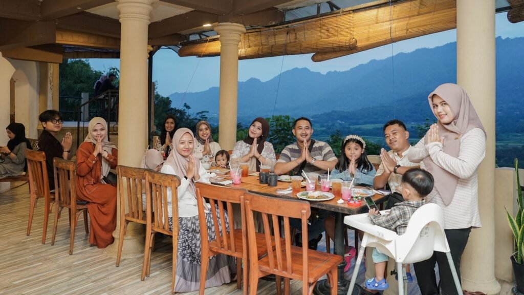 tempat makan untuk buka puasa borobudur