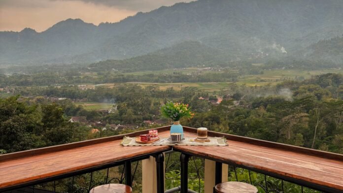 tren-liburan-imlek-wisata-alam-kuliner-magelang cafe Magelang 2026 untuk libur Lebaran