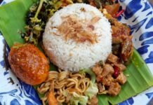 Nasi Campur Bu Andika Borobudur: Hidden Gem yang Aku Temukan Iseng-Iseng nasi campur bu andika